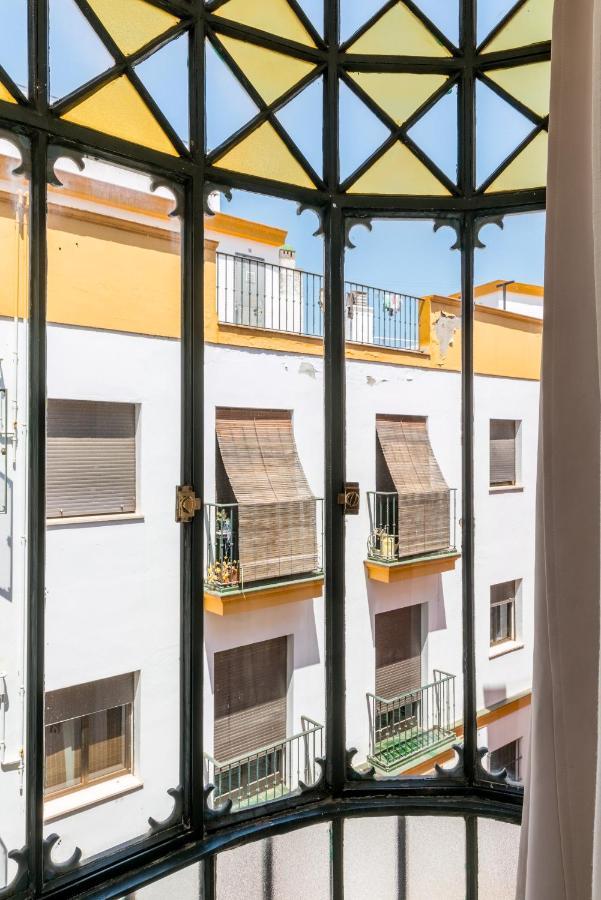 Pilatos Central Superior Sevilla Buitenkant foto